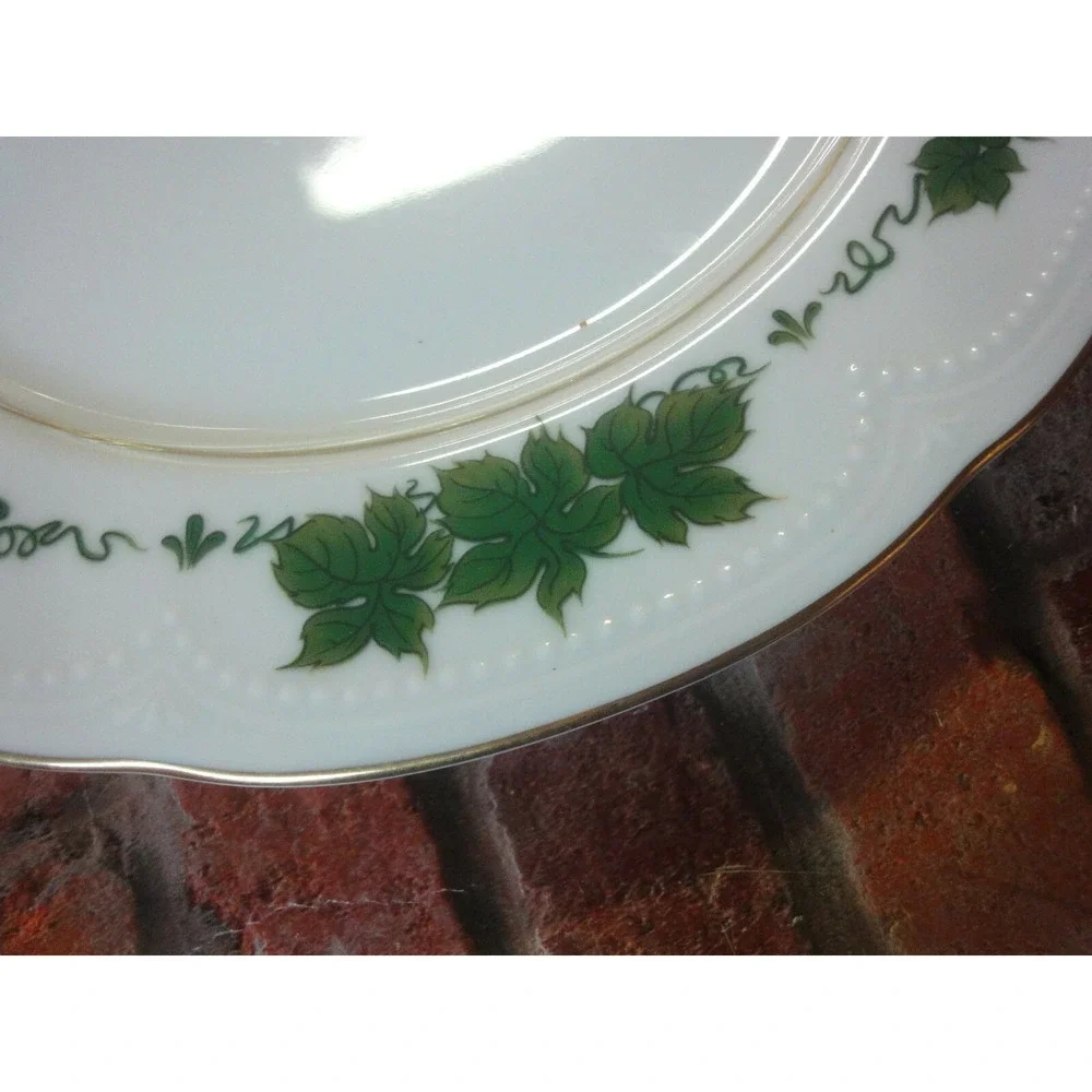 2 lot Graf Von Henneberg Bavaria Germany Green Ivy Gold Trim 10.25